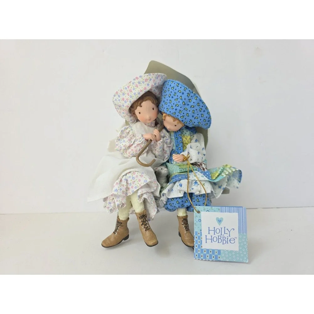 Holly Hobbie resin doll pair sitting on bench Sharing Shelter w/ tag